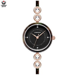 鑫柏琴制表廠 經(jīng)典創(chuàng)意設(shè)計(jì)手表在美國(guó)市場(chǎng)受歡迎